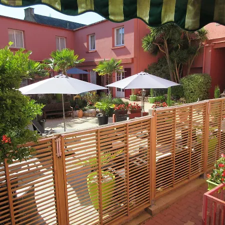 Le Trianon Hotel Étel